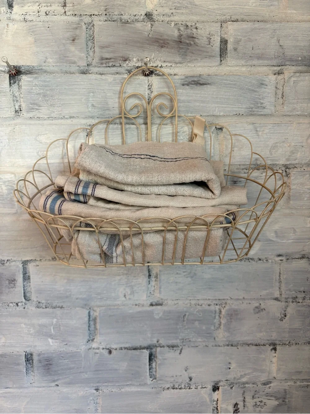Vintage Ivory Wire Wall Holder Basket